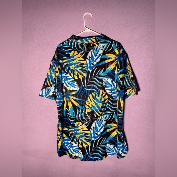 Men’s Tropical Print Shirt - Picture 2 of 3
